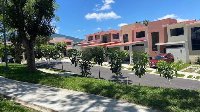 Paseo Del Prado 2